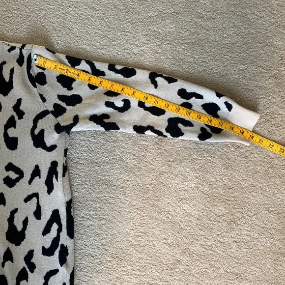 Merokeety Leopard Sweater - Picture 4 of 6